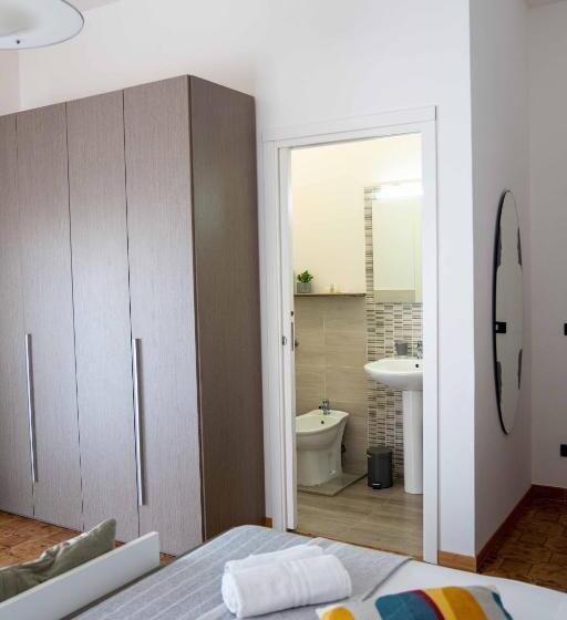 غرفة قياسية رباعية, Queen S Bed & Breakfast