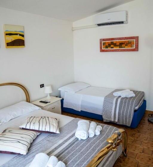 Номер Стандарт Трехместный, Queen S Bed & Breakfast