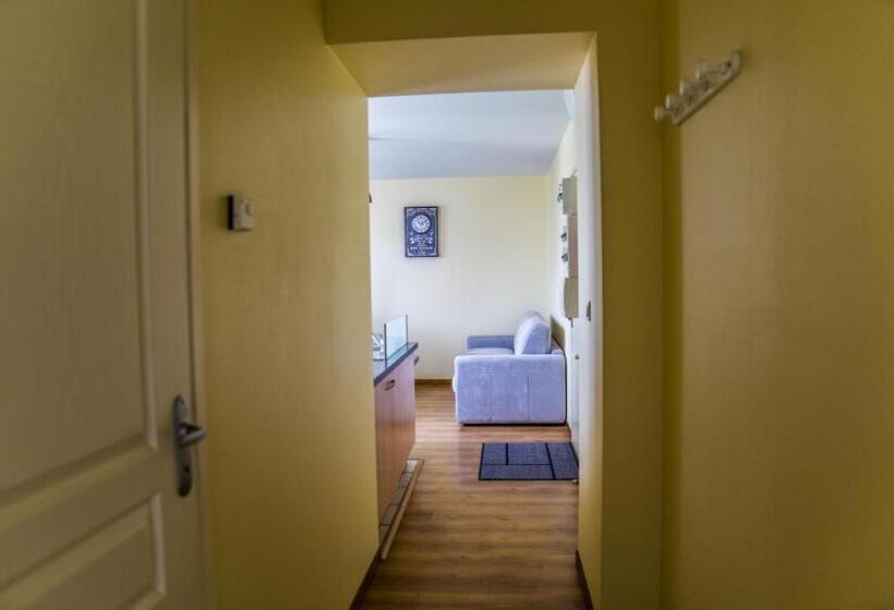 דירת חדר נוף לגינה, Residence Des Portes Du Velay