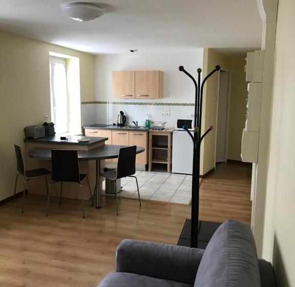 דירת חדר נוף לגינה, Residence Des Portes Du Velay