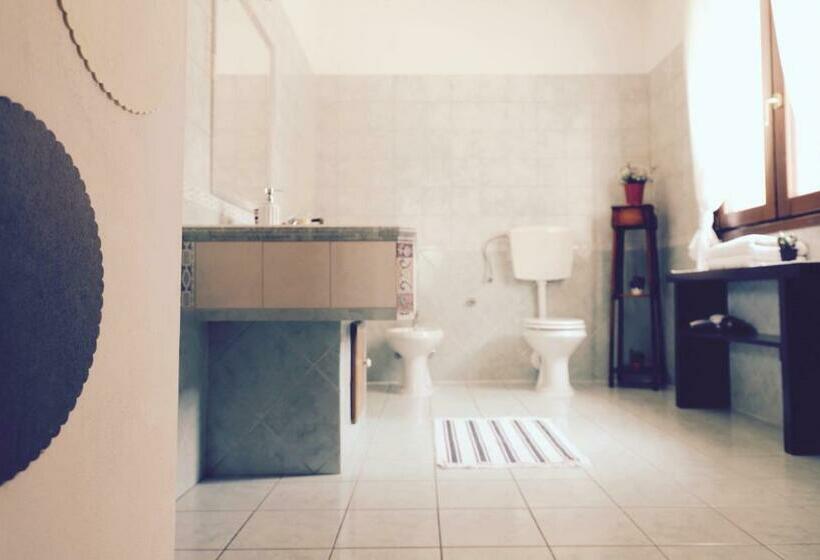 اتاق استاندارد چهار تخته, B&b Da Betta