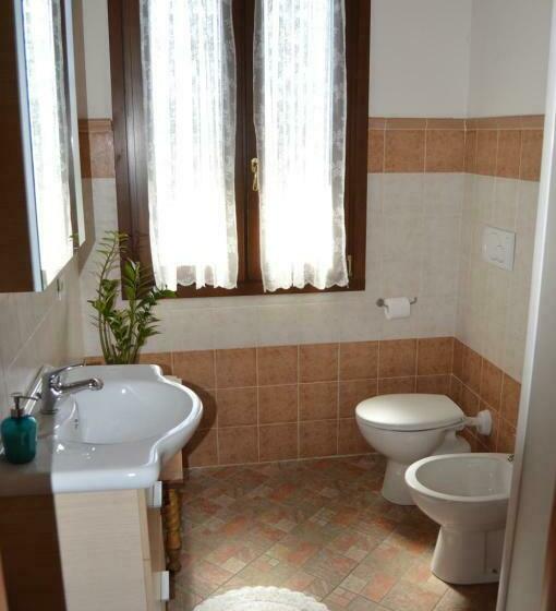 اتاق استاندارد سه نفره, B&b Da Betta