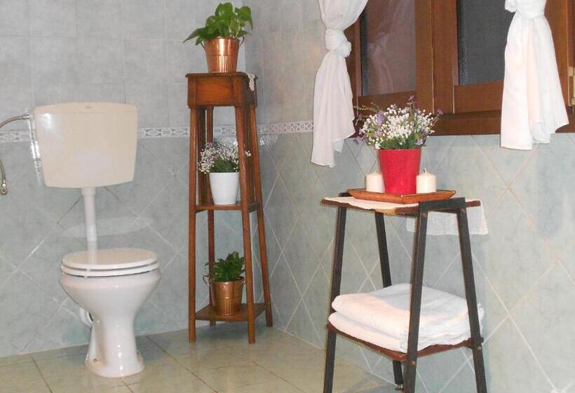 اتاق استاندارد چهار تخته, B&b Da Betta