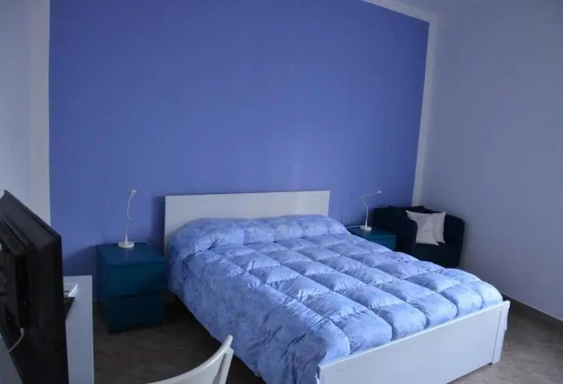 Comfort Kolmen Hengen Huone, Colori Del Salento