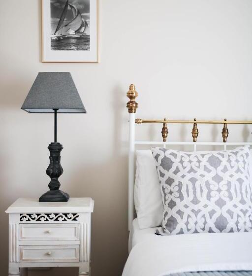 ガーデンビュースタンダードルーム, Little Manor