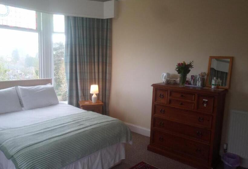 Номер Стандарт Вид на Горы, Strathview