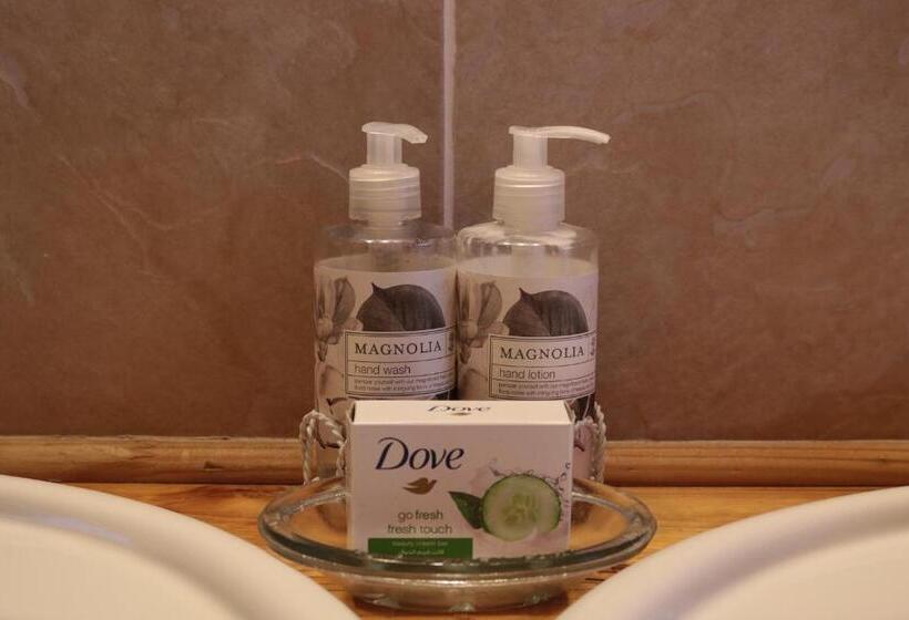 غرفة ديلوكس سرير كينج, The House Of Braganza