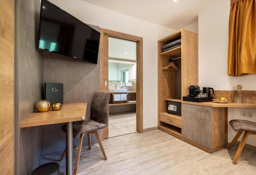 חדר דלוקס עם נוף להרים, Der Burgblick Adults Only