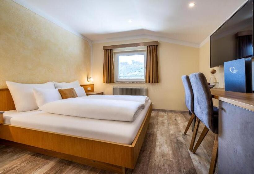 חדר אקונומי, Der Burgblick Adults Only