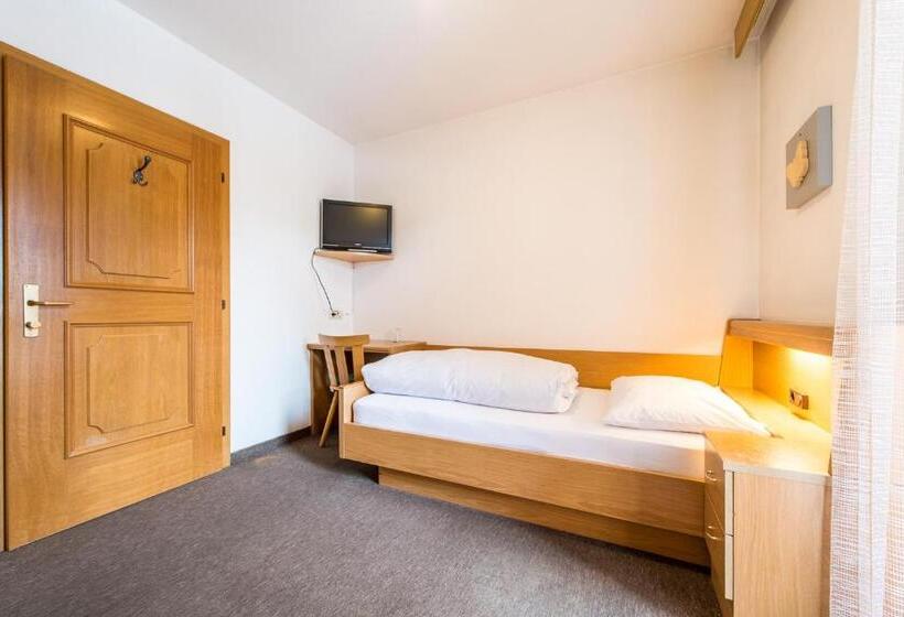 标准单人间, Garni Niederbacher