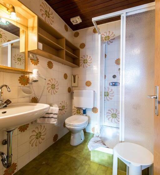 标准三人间, Garni Niederbacher