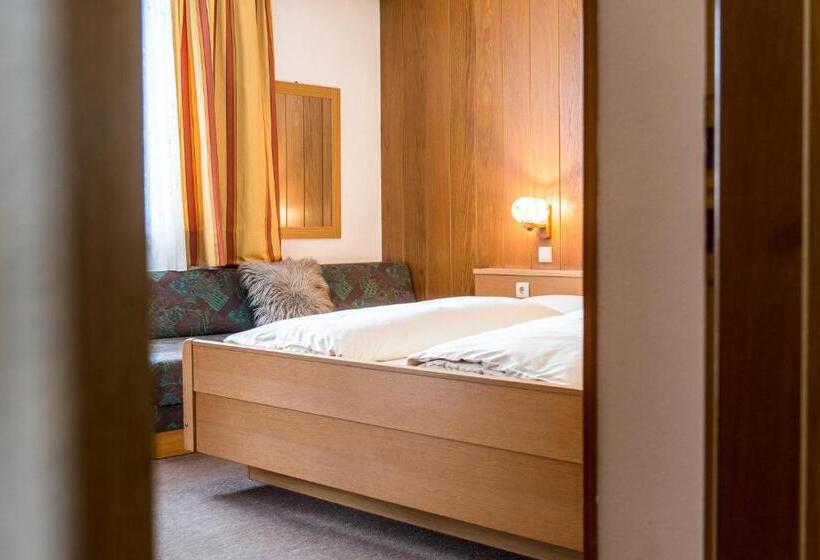 标准三人间, Garni Niederbacher