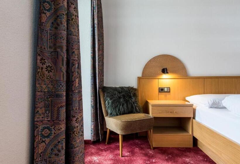 家庭间, Garni Niederbacher