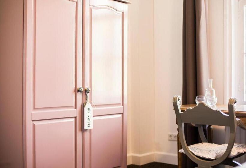 اتاق اجرایی, Klooster Nieuwkerk Goirle