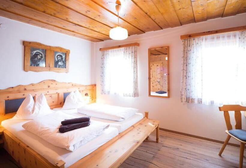 침실 3개 아파트, Ringlerhof