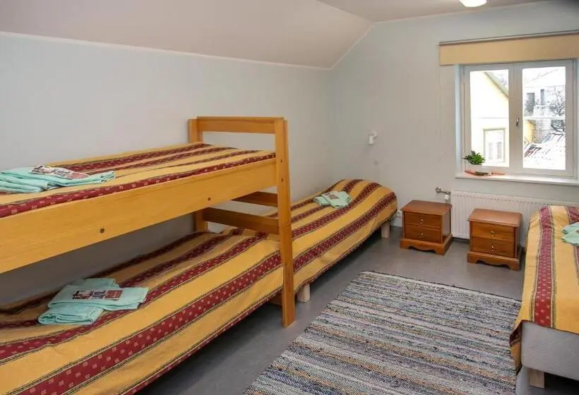 اتاق استاندارد چهارنفره با سرویس بهداشتی مشترک, Guesthouse Laurits