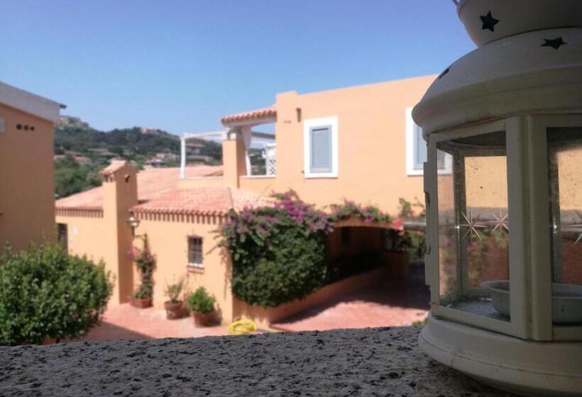 اتاق استاندارد با بالکن, Valesmeralda Boutique Rooms