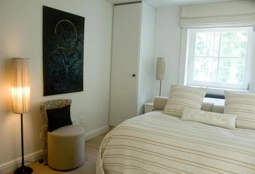 デラックスルーム, B&b Interludium