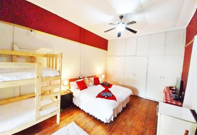 غرفة عائلية, Bun Clody Manor   Guest House & Coffee Shop