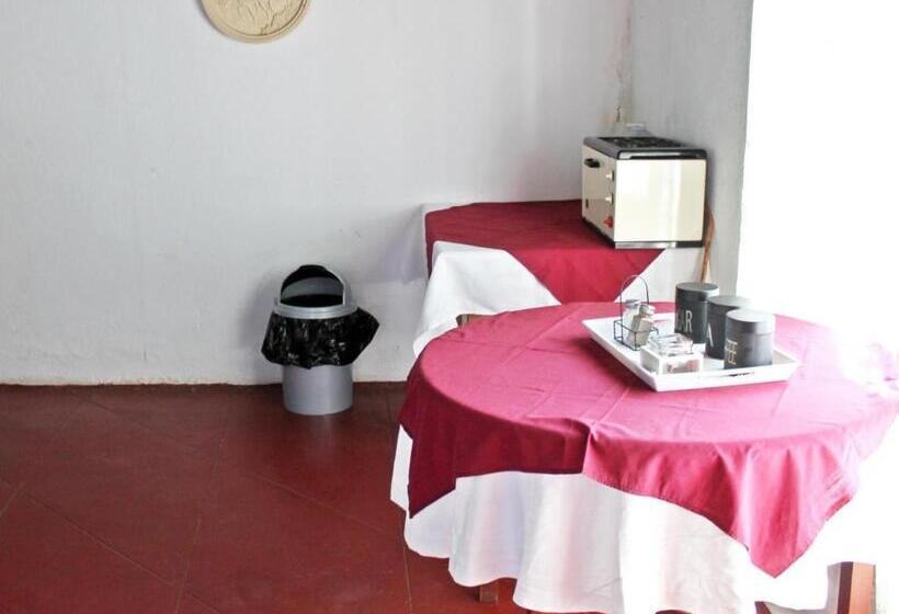 غرفة عائلية, Bun Clody Manor   Guest House & Coffee Shop