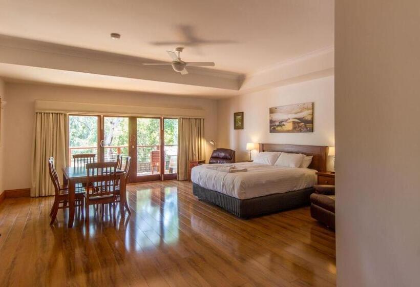 חדר סטנדרט עם מיטת קינג, Birdwood Motel