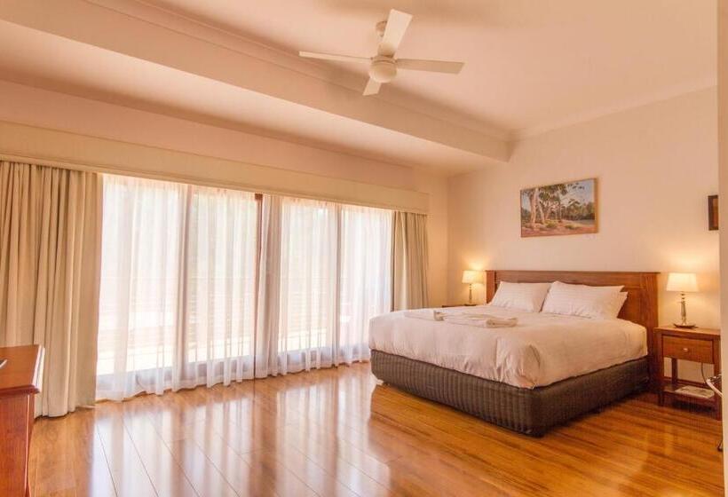 חדר סטנדרט עם מיטת קינג, Birdwood Motel