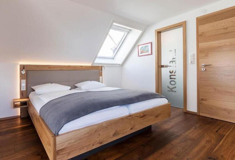 جناح جونيور, Gasthaus Seeblick