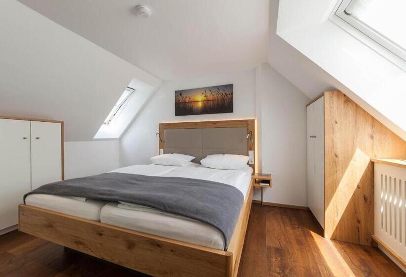 جناح جونيور, Gasthaus Seeblick