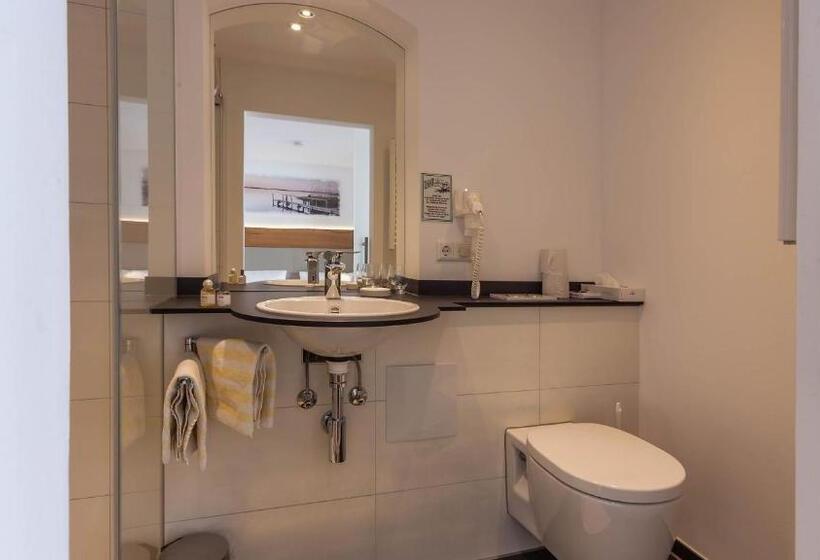 غرفة قياسية مطلّة علي البحيرة, Gasthaus Seeblick