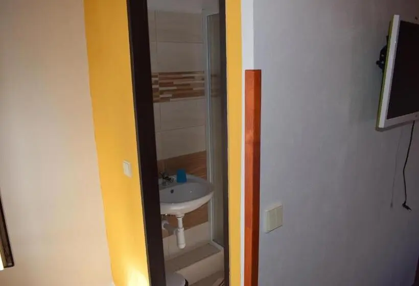スタンダードルーム, Guest House Pod Rozhlednou