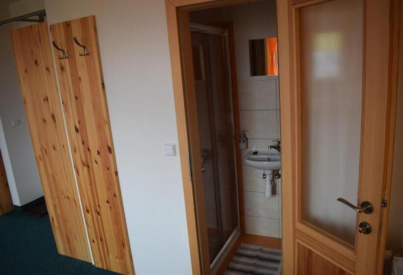 חדר משפחתי נוף להרים, Guest House Pod Rozhlednou