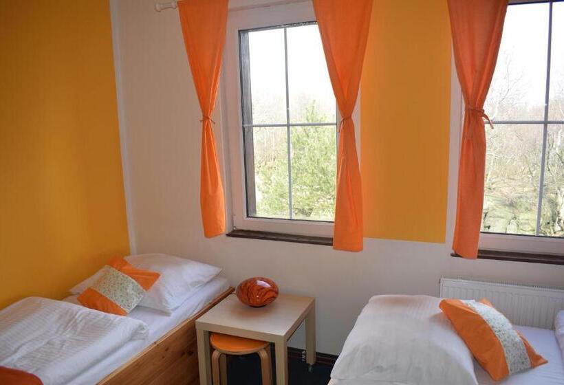 חדר משפחתי נוף להרים, Guest House Pod Rozhlednou