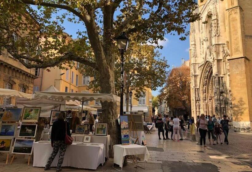 침실 1개 풀장 전망 아파트, Studios Nuitée En Provence