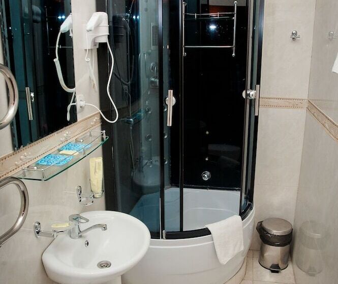 اتاق استاندارد, Afalina