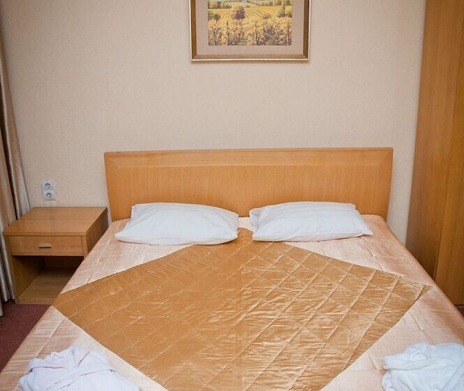 سوییت جونیور, Afalina