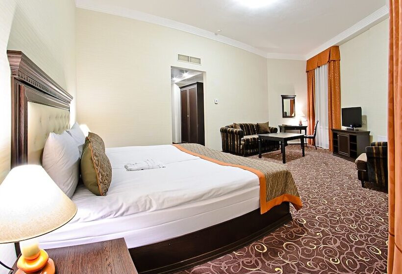 اتاق سوپریور, Alfavito Kyiv