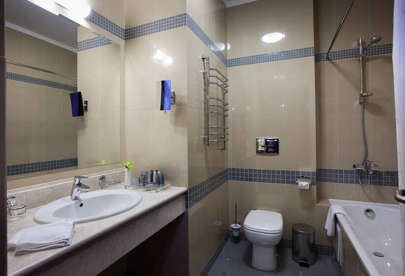 اتاق لوکس, Alfavito Kyiv