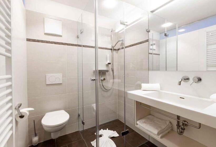 غرفة كلاسيكية, Alte Krone