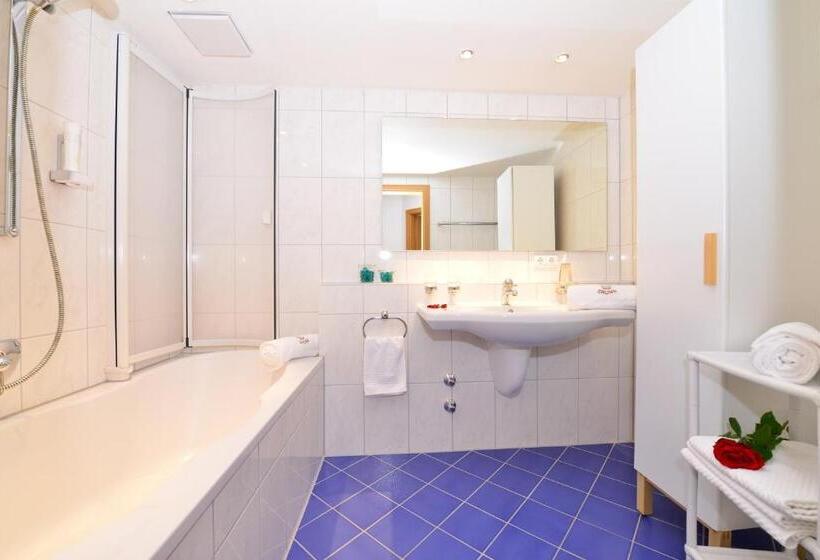 جناح, Alte Krone