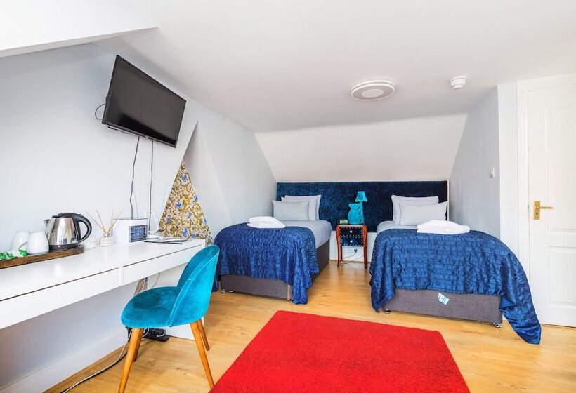 Семейный Номер, Ashbys Accommodation & Spa Hire