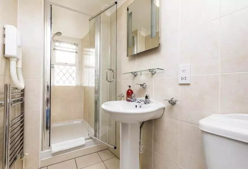 スーペリアファミリールーム, Ashbys Accommodation & Spa Hire