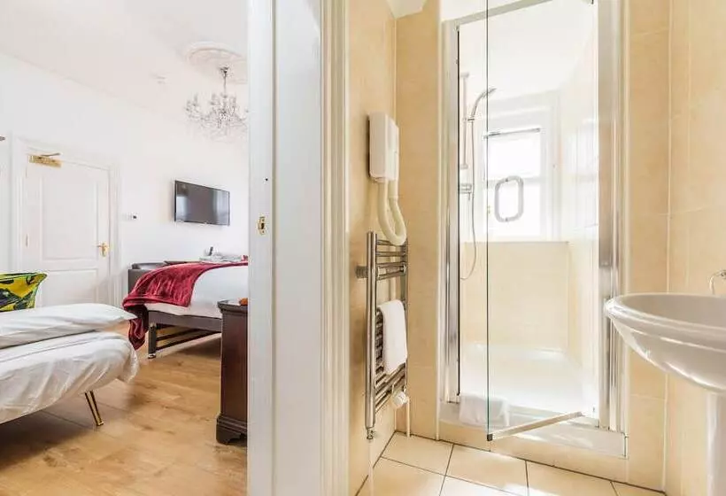スーペリアファミリールーム, Ashbys Accommodation & Spa Hire