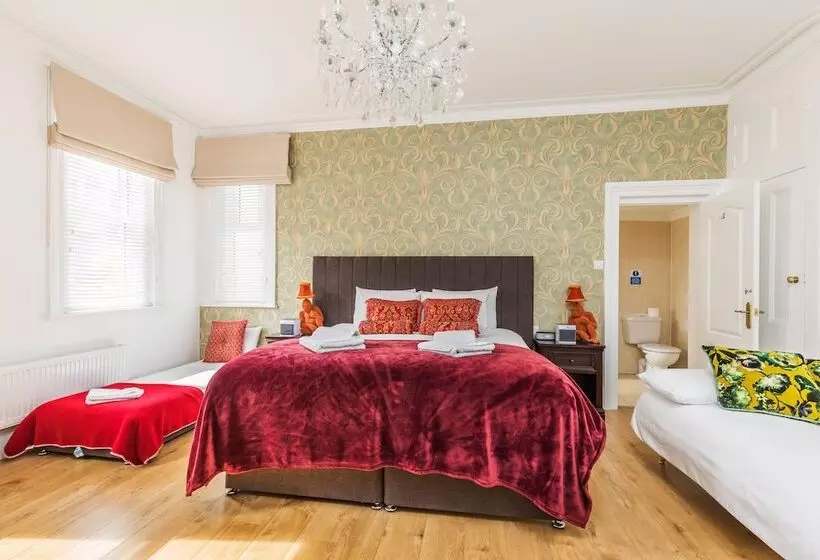 スーペリアファミリールーム, Ashbys Accommodation & Spa Hire