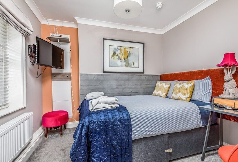 Family Suite, Ashbys Accommodation & Spa Hire