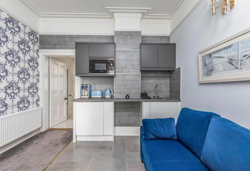 Студия Deluxe, Ashbys Accommodation & Spa Hire