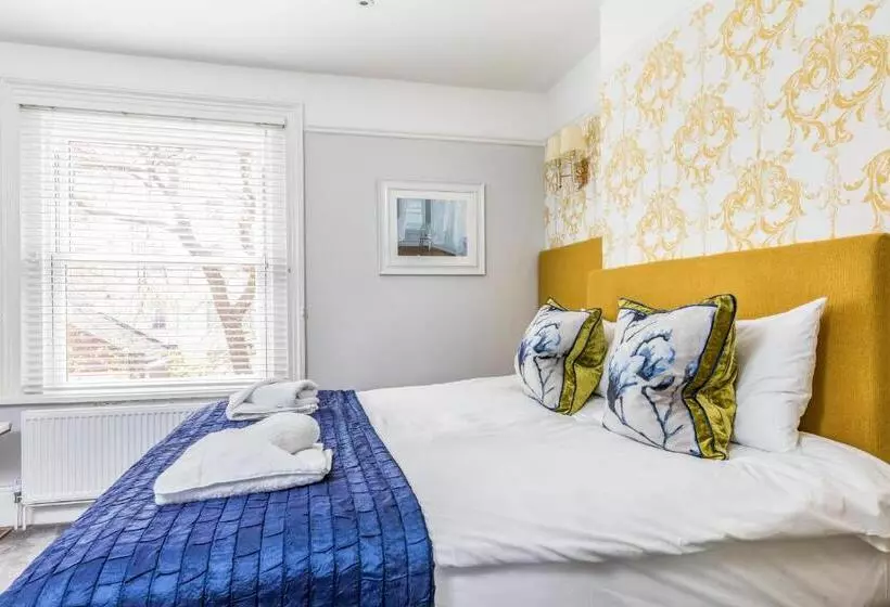 キングサイズベッドのデラックススイート, Ashbys Accommodation & Spa Hire