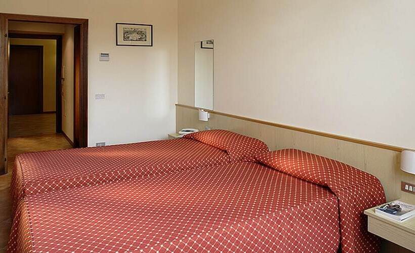 غرفة قياسية, Domus Pacis Assisi