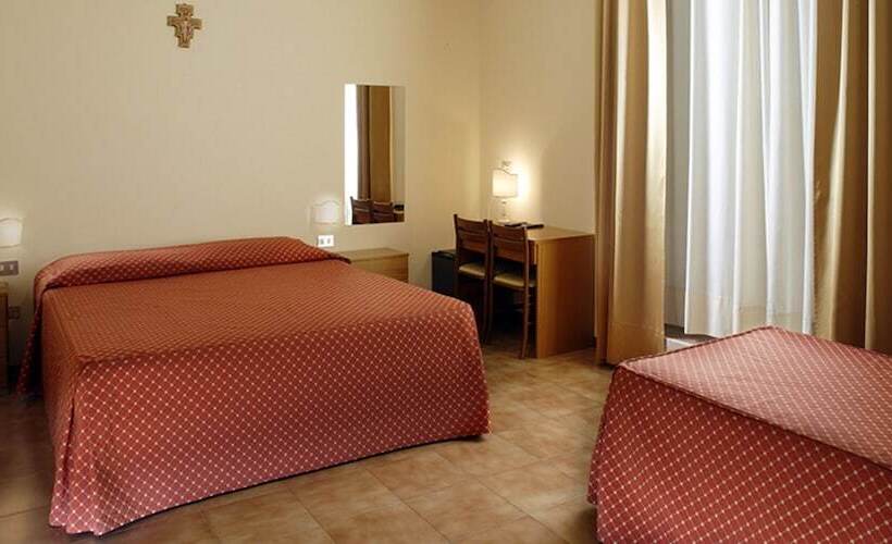 غرفة قياسية ثلاثية, Domus Pacis Assisi