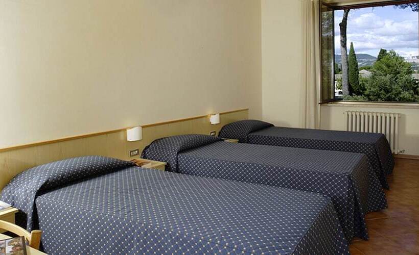 غرفة قياسية ثلاثية, Domus Pacis Assisi