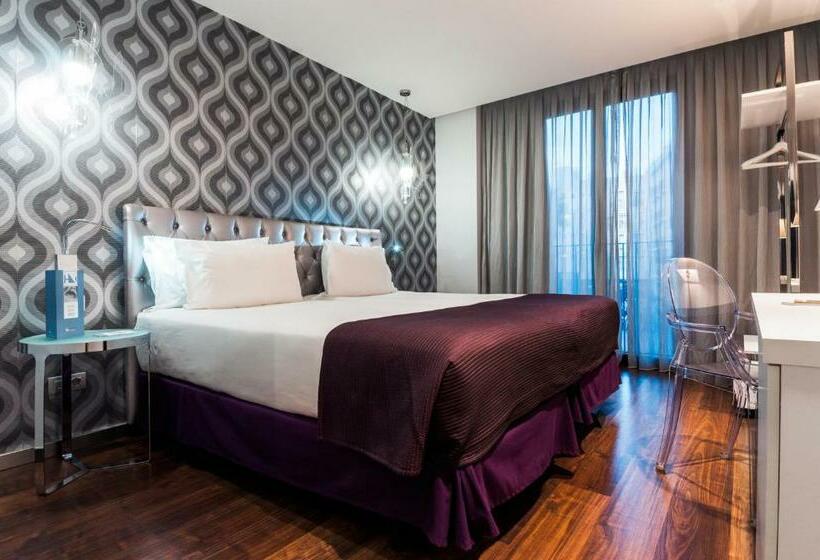 Номер Стандарт, Ikonik Ramblas